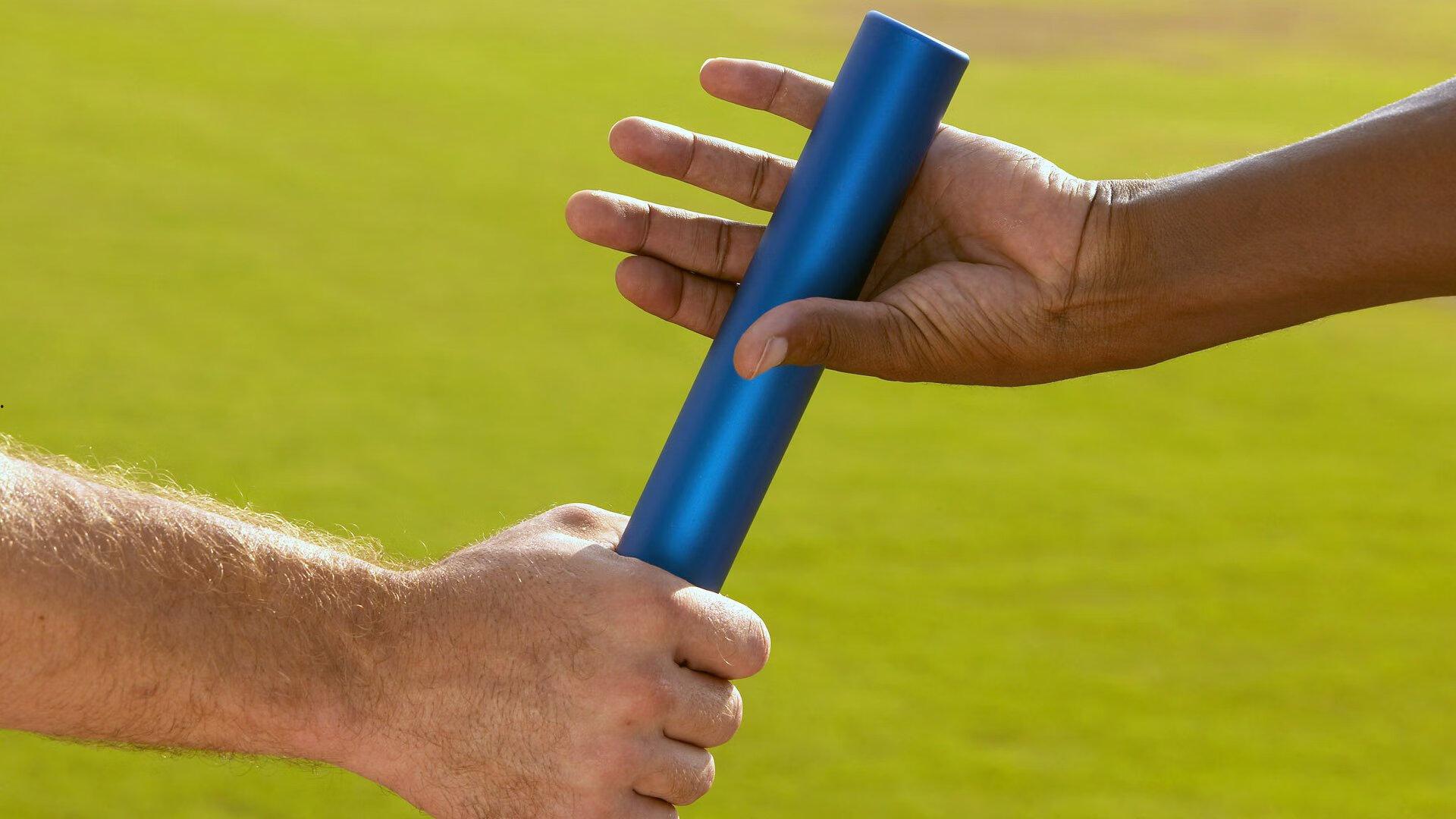 大范甘迪为詹姆斯辩护，不解公众憎恨，称其职业生涯无与伦比